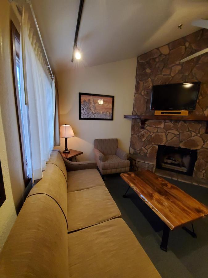 Getaways At Snow Lake Lodge Биг Бэар Лейк Экстерьер фото
