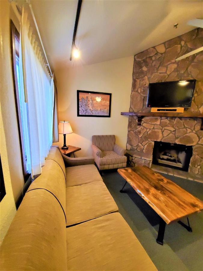 Getaways At Snow Lake Lodge Биг Бэар Лейк Экстерьер фото